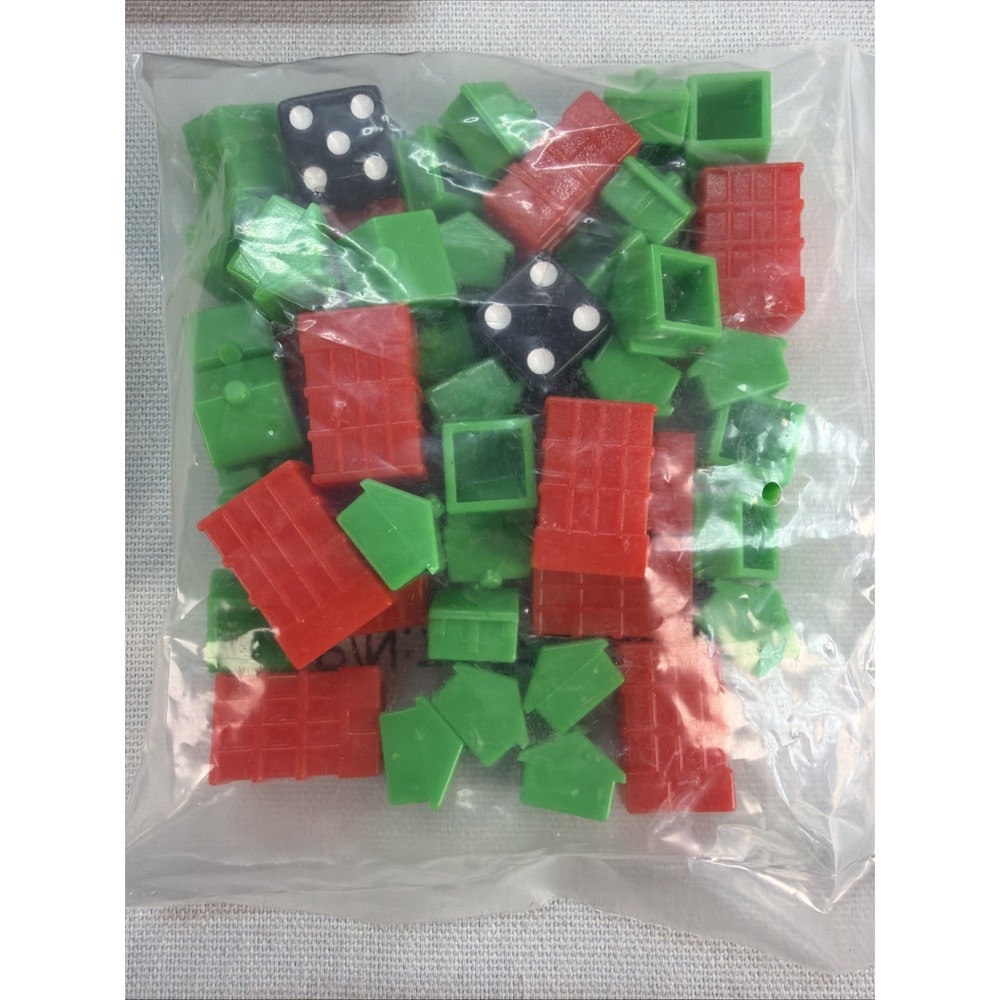 Monopoly ROBLOX 2022 Edition Board Game Missing 4 Tokens Hasbro Gaming - Picture 7 of 16